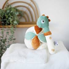 Jouets d’éveil en bois & peluches sensorielles – Leur Petit Univers