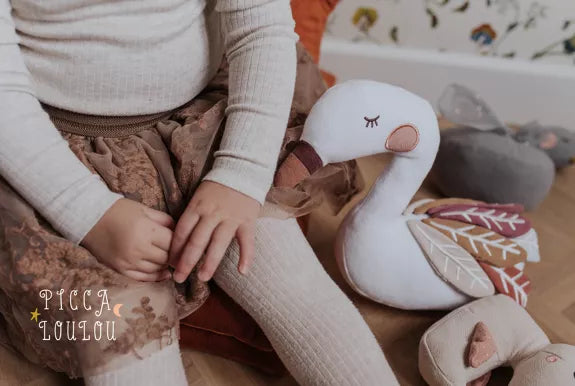 Peluche Cygne Susie avec ailes multicolores